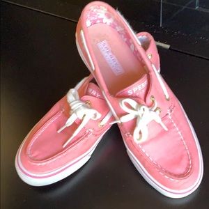Pink/coral Sperry top-sider shoe